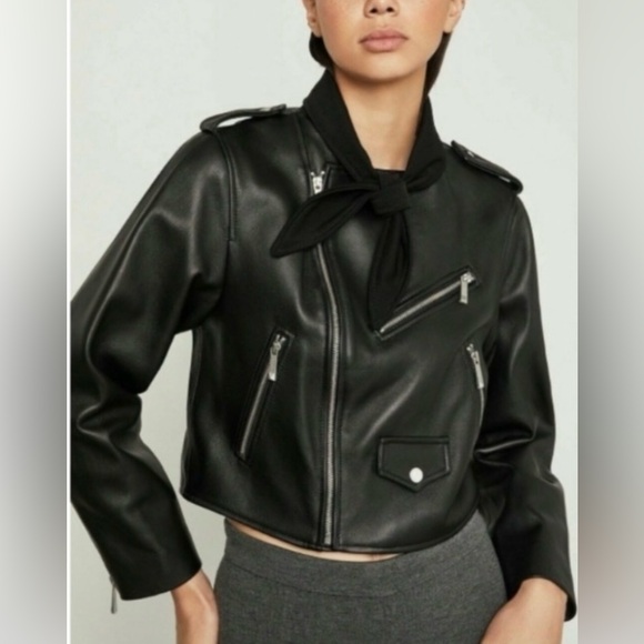 BCBGMaxAzria Jackets & Blazers - BCBGMaxAzria Black Leather Moto Jacket